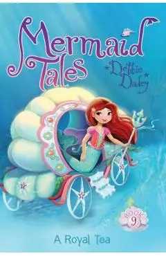 A Royal Tea - Debbie Dadey