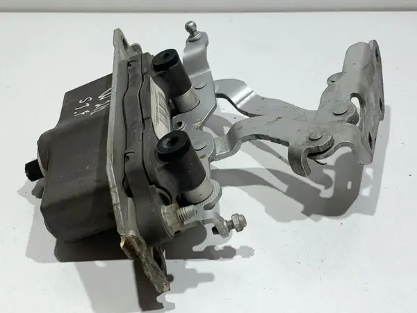 Actuator balama capota stanga culoare negru 197 (obsidianschwarz - metalliclack) A2129066201 Mercedes E-Class (2009-2016) [W212]