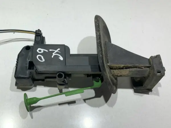 Actuator usa rezervor 861131-36 Volvo XC60 (2008-2013)