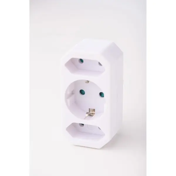 Adaptor triplu 1xSchucko+2xEuro, alb Strohm SM-A-GA01012W