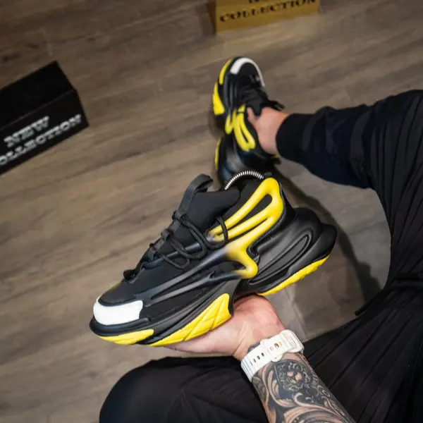 ADIDASI BARBATI SNEAKERS BLACK-YELLOW ABBM6(063) (MĂRIME: 43)