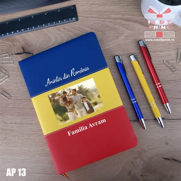 Agenda nedatata personalizata tricolor AP13