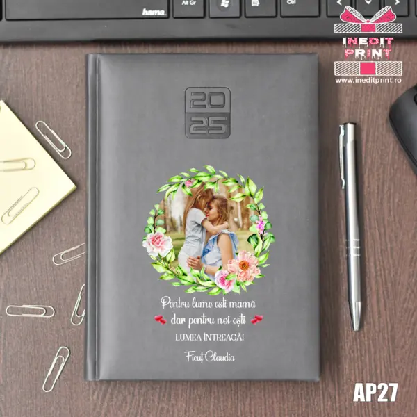 Agenda personalizata 2025 - 8 Martie AP27 GRI INCHIS, STANDARD HT2