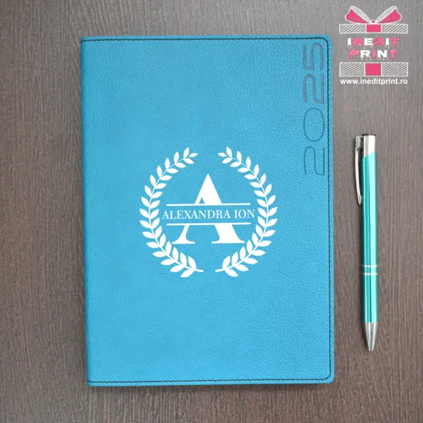 Agenda personalizata 2025 Initiala + Nume AP4 DELUXE PREMIUM, TURCOAZ LORETO