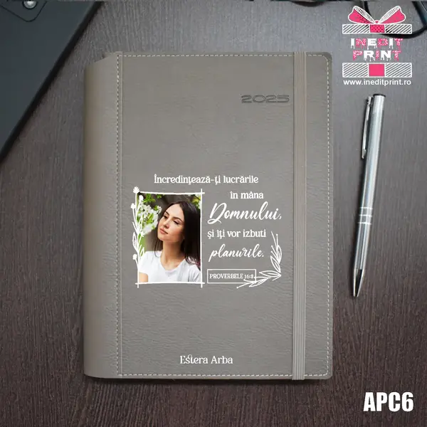 Agenda personalizata 2025 Proverbele 16:3 APC6 DELUXE PREMIUM, BEJ BORNEO