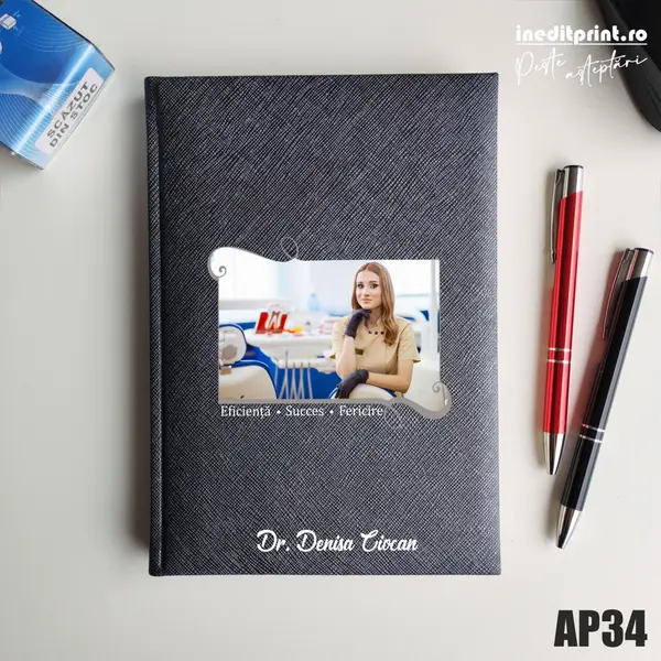 Agenda personalizata 2026 Poza + Text + Motto AP34 NEDATATA RT, Gri-Adria
