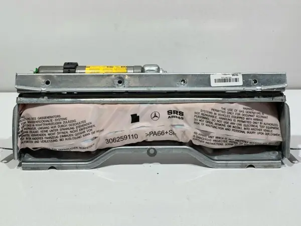 Airbag genunchi A2048602002 Mercedes E-Class (2010->) [A207]