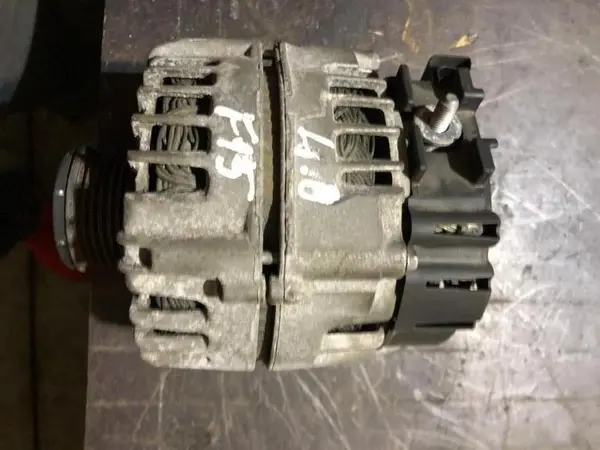 Alternator 8570675 BMW Seria 5 (2010-2017) [F11] 3.0d 4.0d 220a