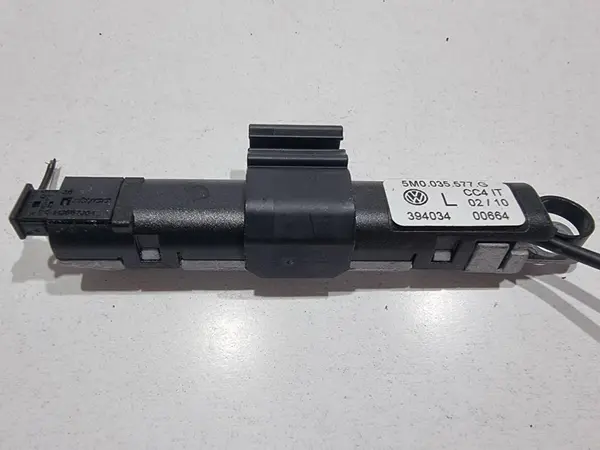 Amplificator antena 5M0035577G Volkswagen Golf 6 plus (2009-2014)