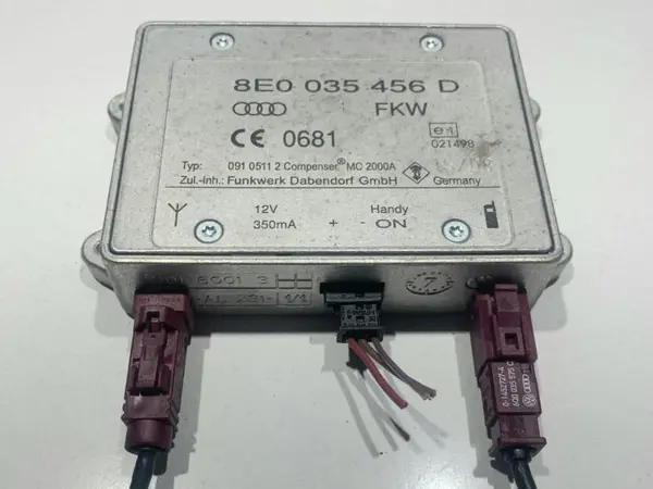 Amplificator antena 8E0035456D Audi A4 (2007-2011) [8K2, B8]