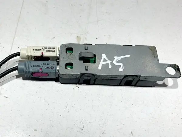 Amplificator antena 8T8035225C Audi A5 (2007-2011) [8T3]