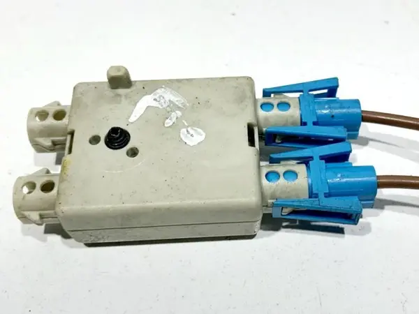 Amplificator antena 9118261 06 BMW Seria 5 GT (2009-2017) [F07]