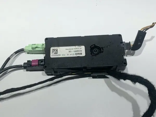 Amplificator antena 9226881 BMW Seria 2 (2012-2017) [F22, F23]