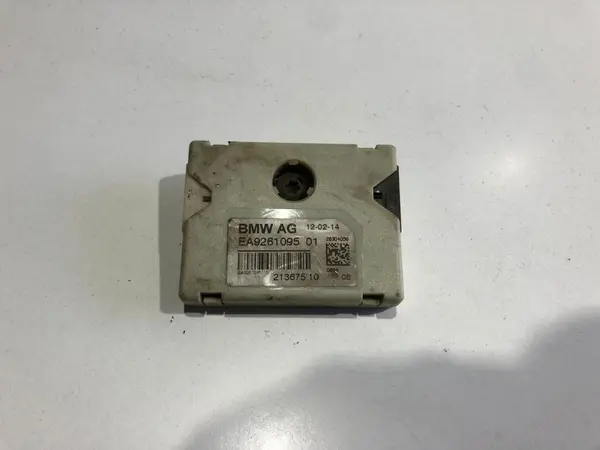 Amplificator antena 9261095 01 BMW Seria 5 (2010-2017) [F10]