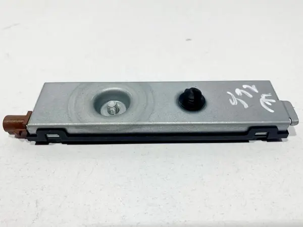 Amplificator antena A1669051702 Mercedes B-Class (2011->) [W246]