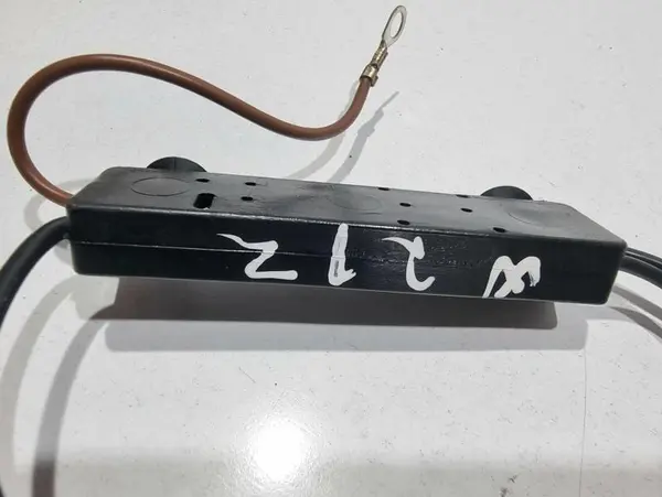 Amplificator antena A2128704589 Mercedes CLS (2011->) [C218] w218