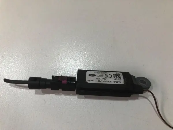 Amplificator antena gj32-18k944-ab Jaguar E-Pace (2017->) [X540]