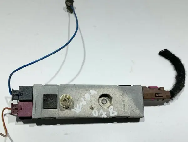 Amplificator spate antena A2048200089 Mercedes E-Class (2009->) [C207]