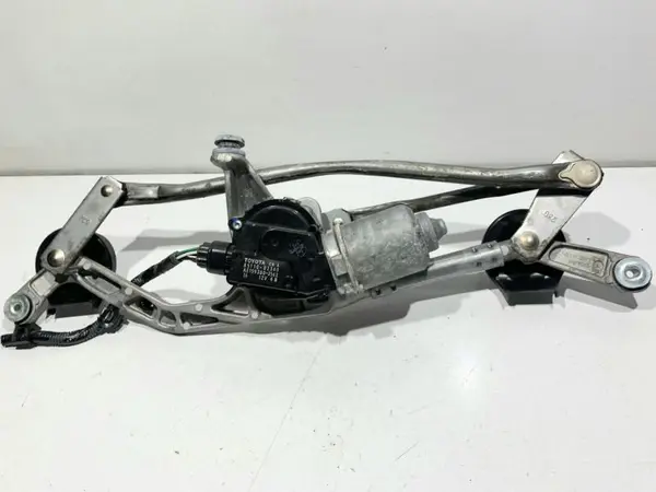 Ansamblu stergator cu motoras 85110-02340 Toyota Auris (2013-2015)