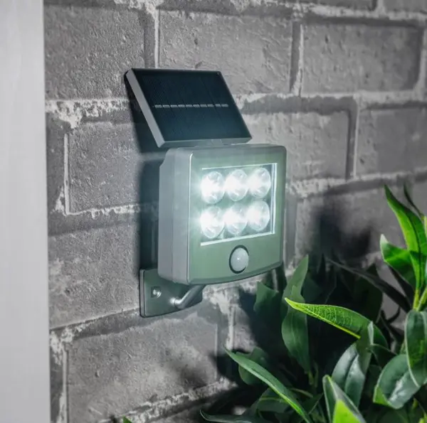 Aplica solara de perete LED cu senzor, 10x7x20 cm