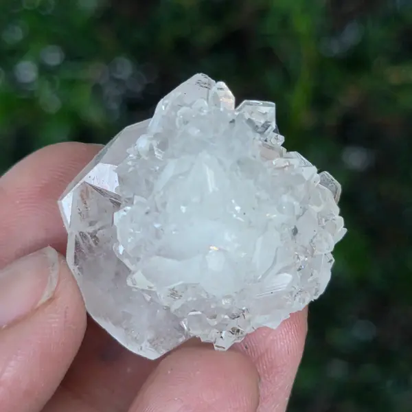 Apofilit din Maharashtra India cluster | Model 13