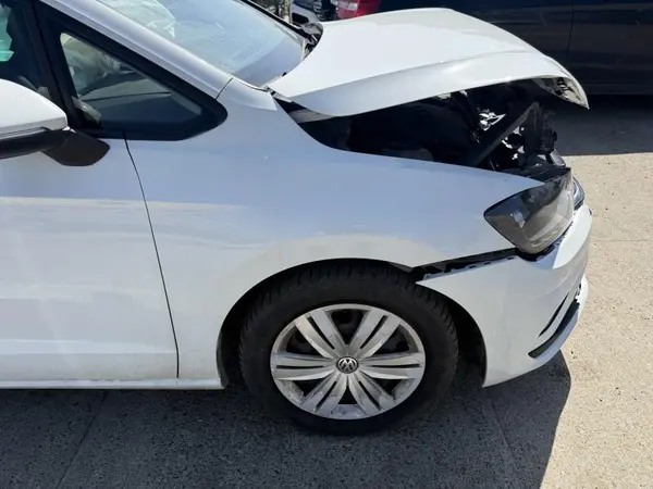 Aripa fata dreapta culoare alb - lc9a Volkswagen Golf 7 (2012-2017)