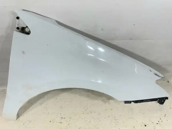 Aripa fata dreapta culoare alba Renault Laguna 3 (2007-2010)