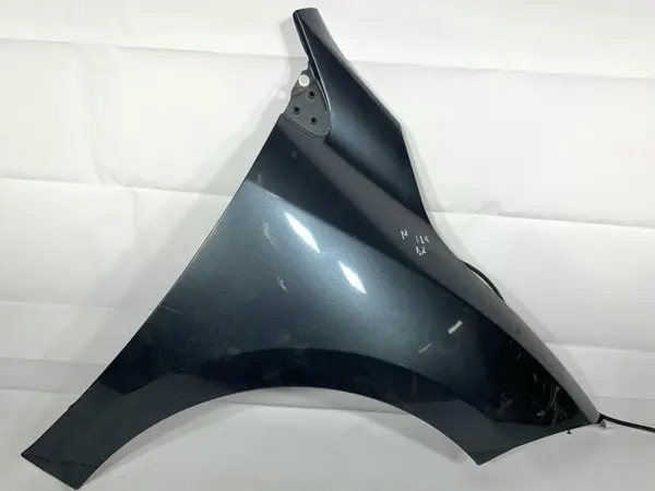 Aripa fata dreapta culoare grey titanium Renault Megane 3 (2008-2012)