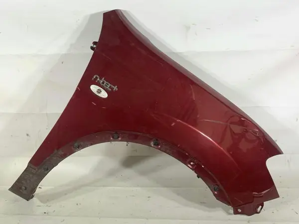 Aripa fata dreapta culoare rosie - naj Nissan Qashqai plus 2 facelift (2010-2014) [J10]