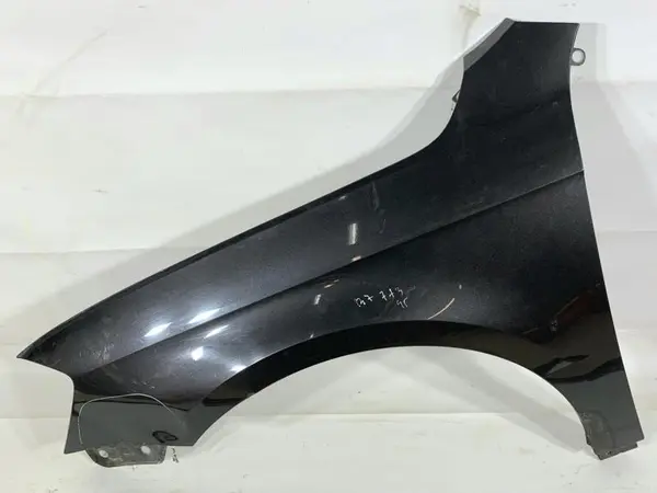 Aripa fata stanga (cu defect) culoare moccabrown - lc8z Volkswagen Passat B7 (2010-2014)