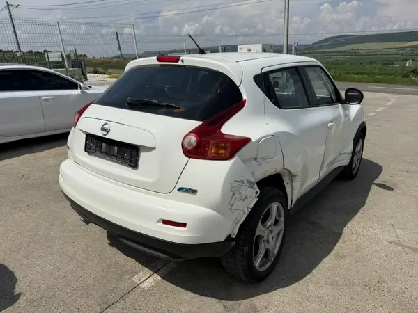 Aripa spate dreapta culoare alba - 326 Nissan Juke (2010-2014)