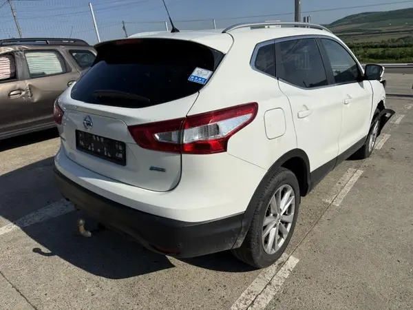 Aripa spate dreapta culoare alba - 326 Nissan Qashqai 2 facelift (2016-2021) [J11]