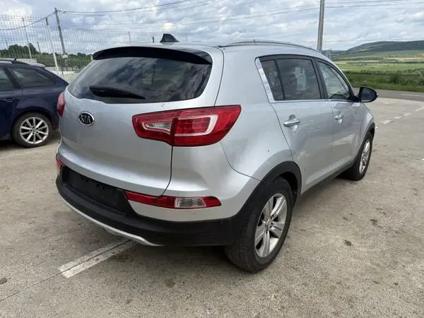 Aripa spate dreapta culoare argintie Kia Sportage (2010-2015)