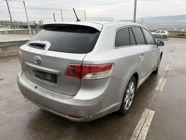 Aripa spate dreapta culoare argintie Toyota Avensis (2009-2012) [T27]