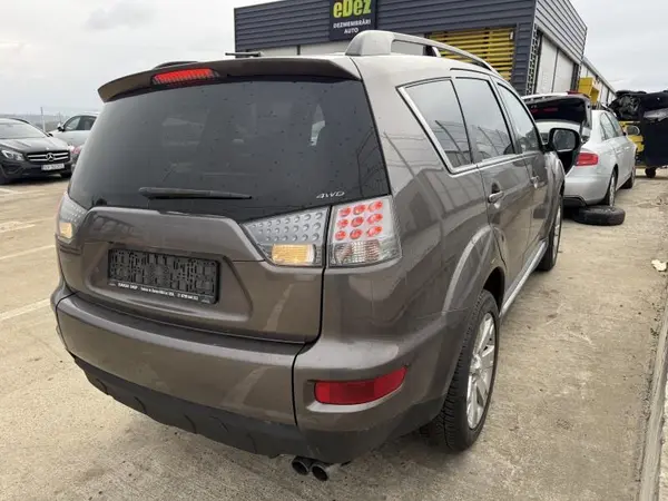 Aripa spate dreapta culoare maro Peugeot 4007(2007-2009)