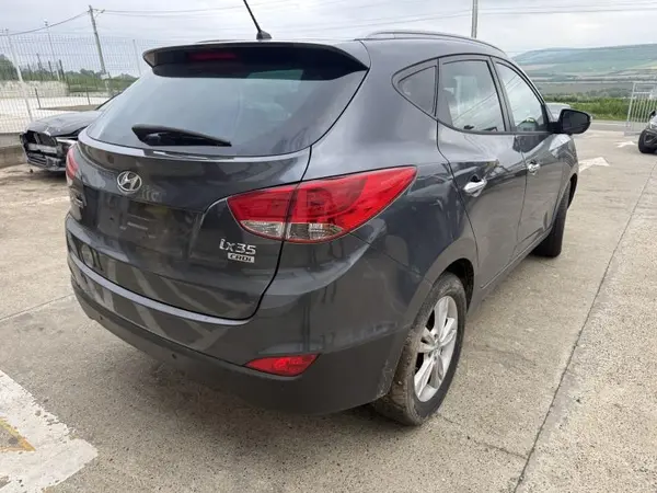 Aripa spate dreapta culoare midnight black Hyundai ix35 (2010-2013)