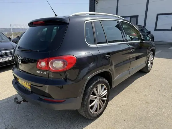 Aripa spate dreapta culoare negru - lc9x Volkswagen Tiguan facelift (2011-2015)