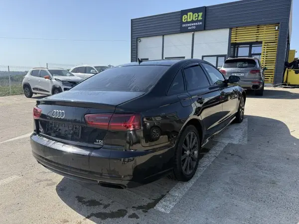 Aripa spate dreapta culoare negru - ly9b Audi A6 (2010-2018) [4G2, C7]