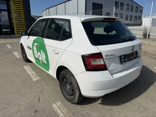 Aripa spate stanga culoare alba - lf9e Skoda Fabia 3 (2014-2018)