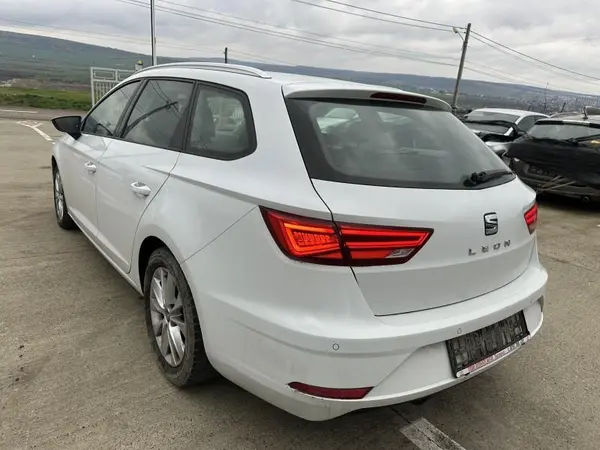 Aripa spate stanga culoare alba - ls9r Seat Leon 3 (2012-2016)