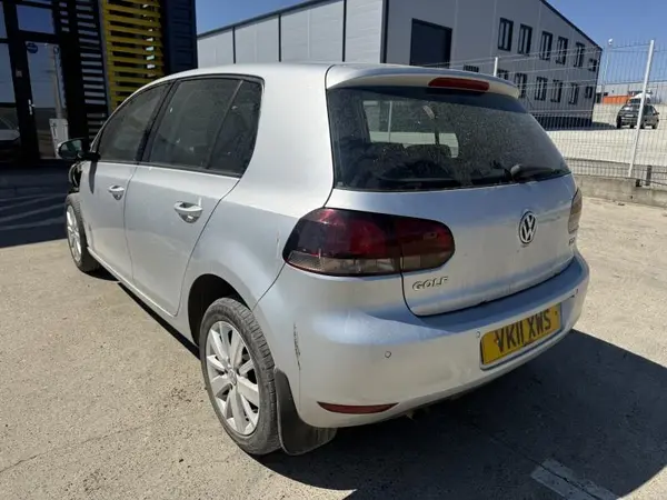 Aripa spate stanga culoare argintiu - la7w Volkswagen Golf 6 (2008-2013)