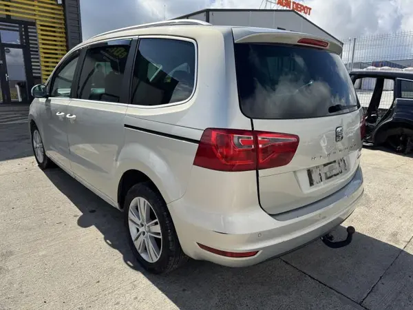 Aripa spate stanga culoare argintiu metalic - lr7l Volkswagen Sharan (2010-2015) [7N]