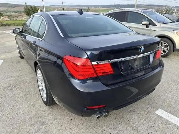 Aripa spate stanga culoare imperialblau brillanteffekt metalli (a89) BMW Seria 7 (2008-2015) [F01, F02]