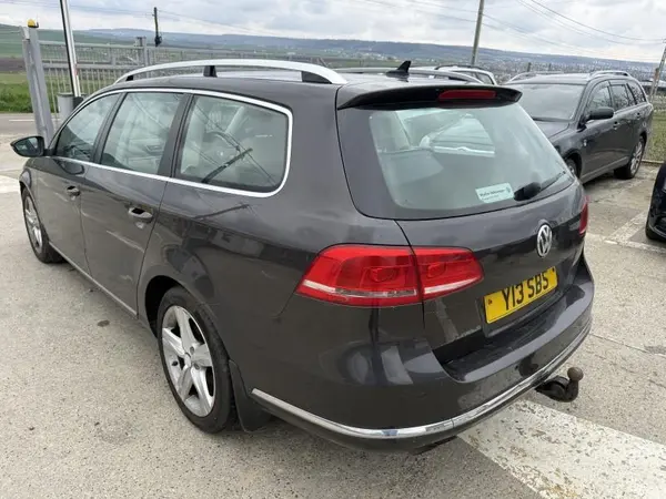 Aripa spate stanga culoare moccabrown - lc8z Volkswagen Passat B7 (2010-2014)