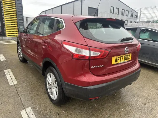 Aripa spate stanga culoare roșu metalizat - naj Nissan Qashqai 2 (2013-2016) [J11]