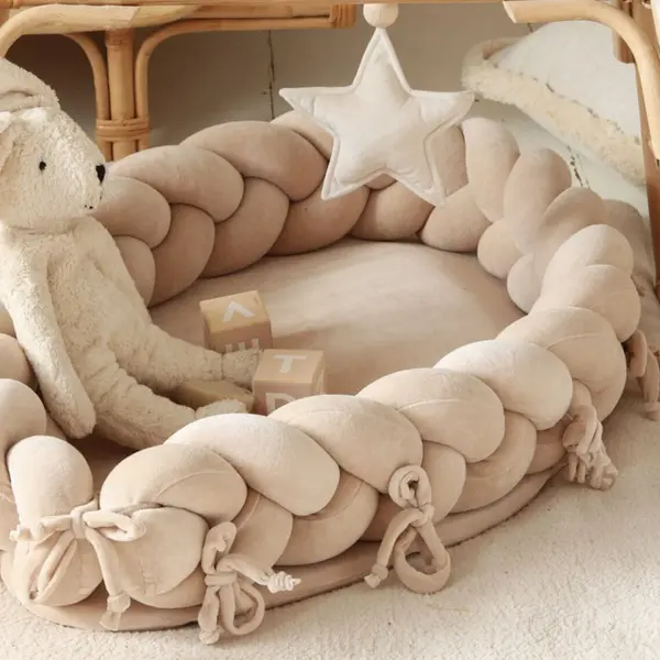 Baby nest Cocoon 2 in 1 pentru copii 85 x 65 x 20 cm MiniMini Bej