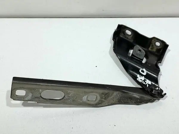 Balama capota dreapta fata culoare argintiu - lx7w 8T0823302E Audi A5 (2007-2011) [8T3]