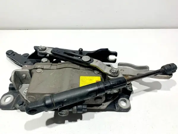 Balama capota stanga fata culoare sophistograu brillanteffekt metalli (a90) 7201275 BMW Seria 5 (2010-2017) [F11]