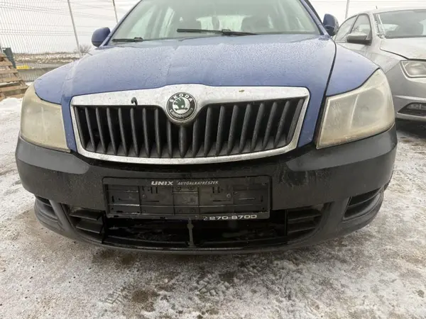 Bara fata culoare albastra - lf5k Skoda Octavia 2 facelift (2008-2013)
