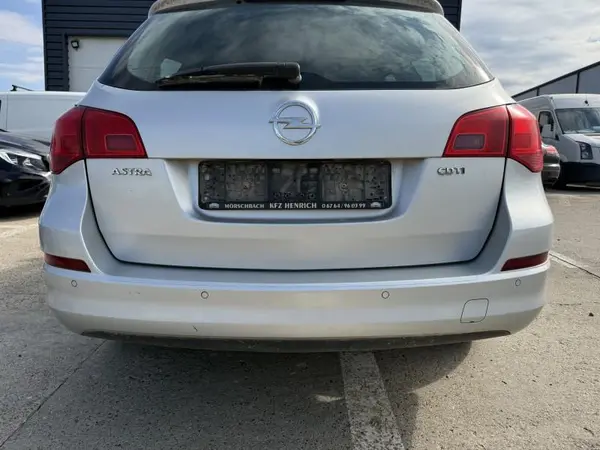 Bara spate completa cu senzori de parcare culoare argintie - gan (176) Opel Astra J (2009-2012)